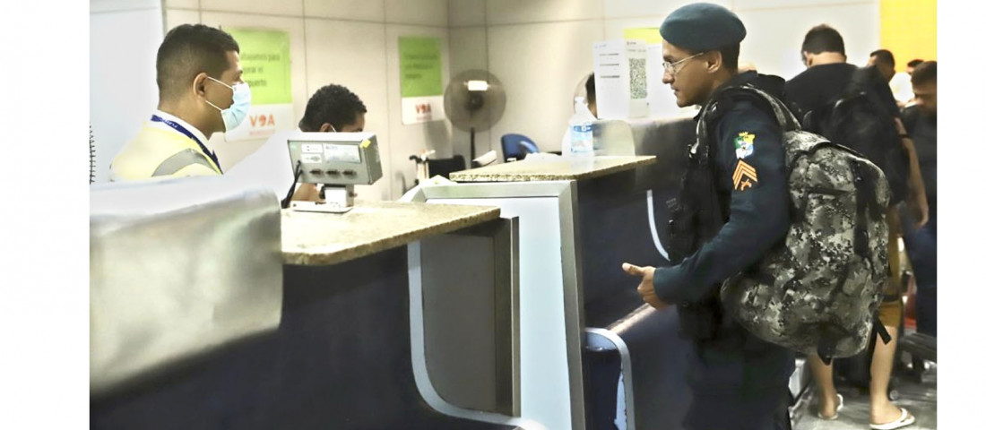 Policiais de Sergipe embarcaram na madrugada para Brasília  /  Foto: Jorge Henrique/SSP