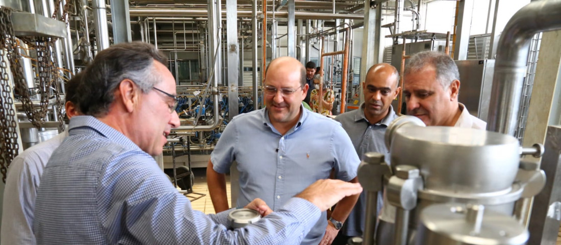Secretário de Agricultura Zeca da Silva visitou instalações e conheceu complexo industrial revitalizado  /  Fotos: Vieira Neto