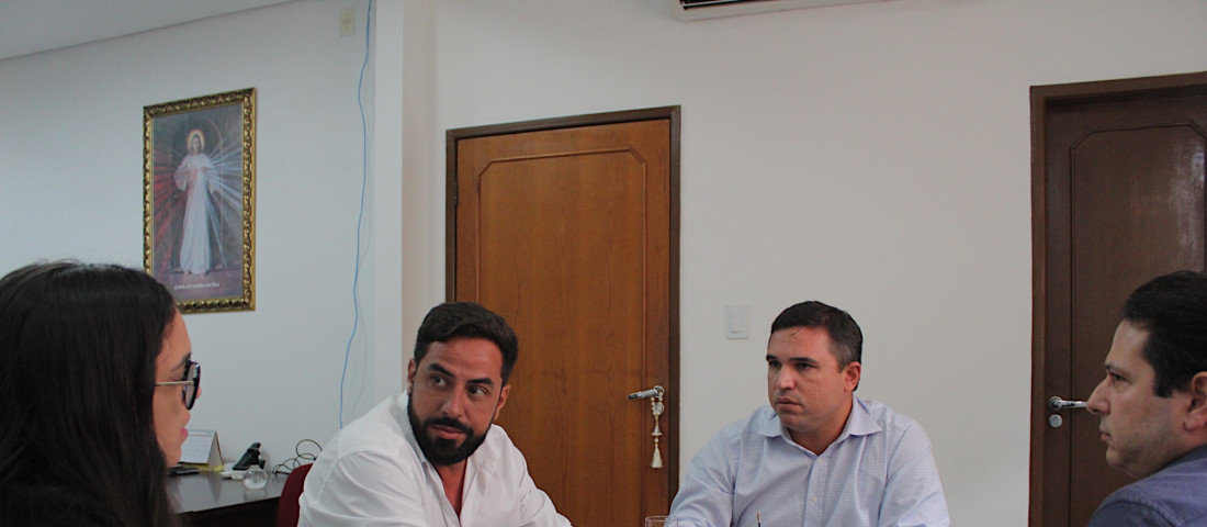 Marcos Franco (à direita) e José Carlos Felizola (ao lado dele) reforçam parceria entre as respectivas secretarias / Foto: Pedro Brandão/Setur