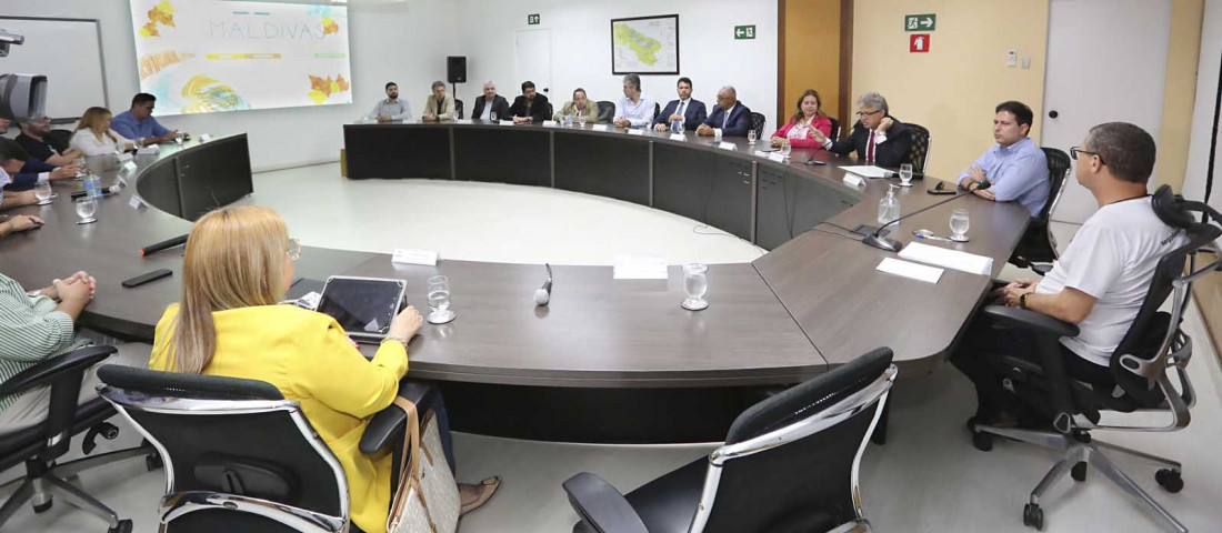 Fábio Mitidieri recebeu visita de um grupo empresarial que pretende investir R$ 300 milhões em empreendimento na região sul de Aracaju  /  Foto: André Moreira