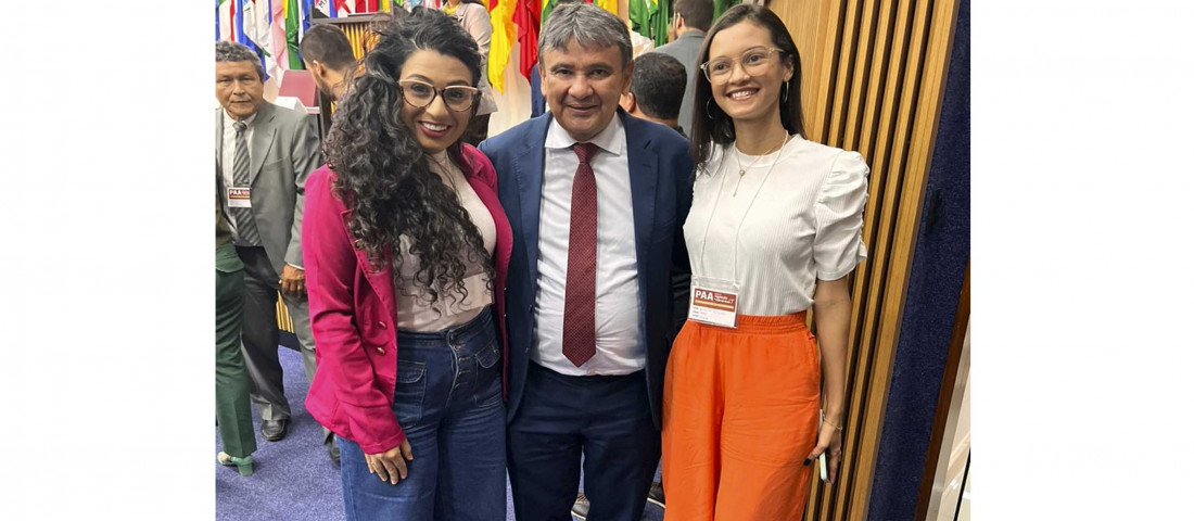 Técnicas da Seasc com o ministro Wellington Dias Ministro do Desenvolvimento e Assistência Social, Família e Combate à Fome do Brasil