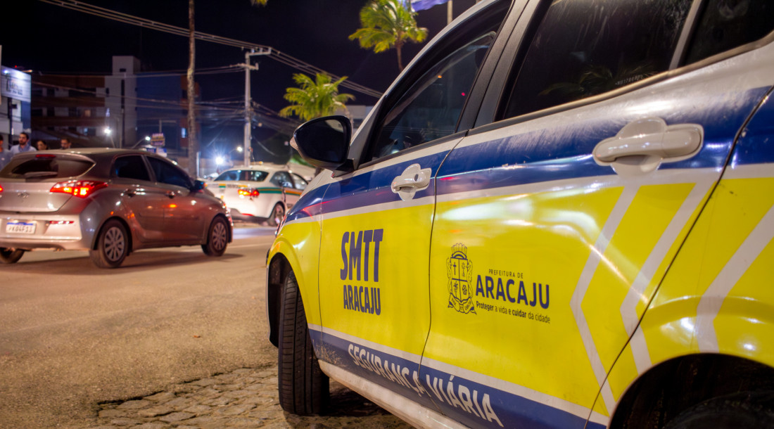 Por noite, cerca de 20 agentes de trânsito fazem a segurança viária e dos pedestres   /  Foto: Arthuro Paganini
