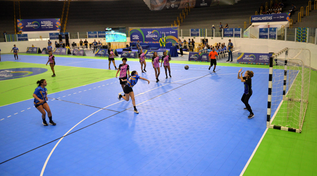 Escolas da Rede Estadual são campeãs do Handebol Feminino nos Jogos da Primavera / Foto: Maria Odília