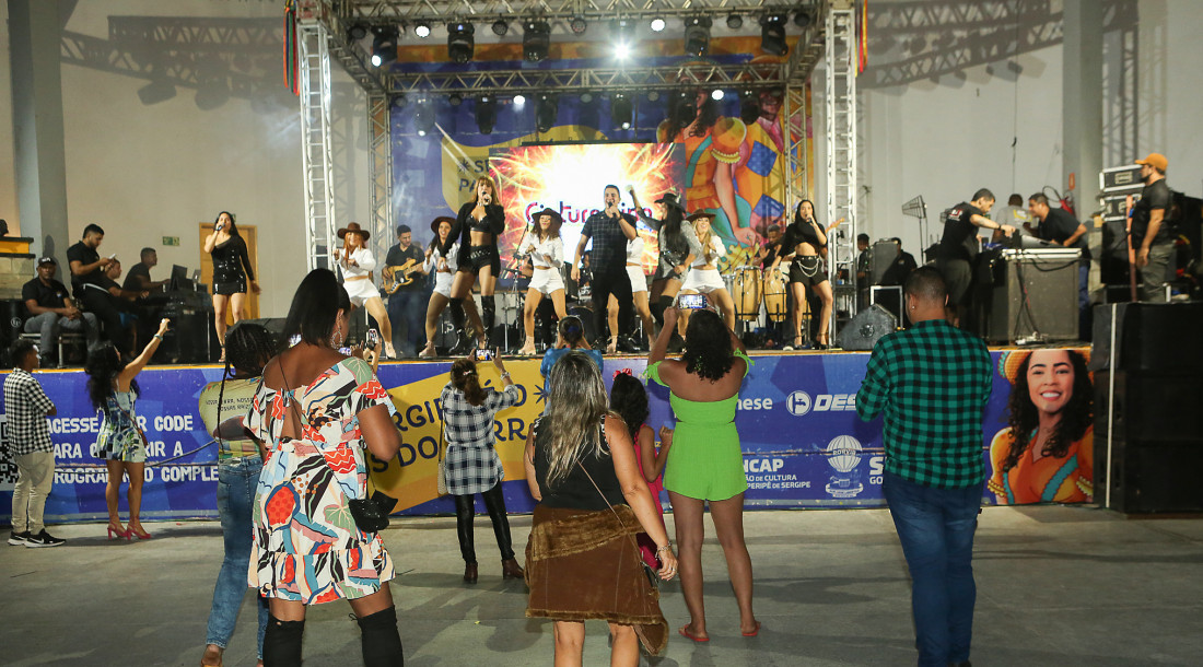 Banda Cintura Fina //Foto: Jorge Henrique