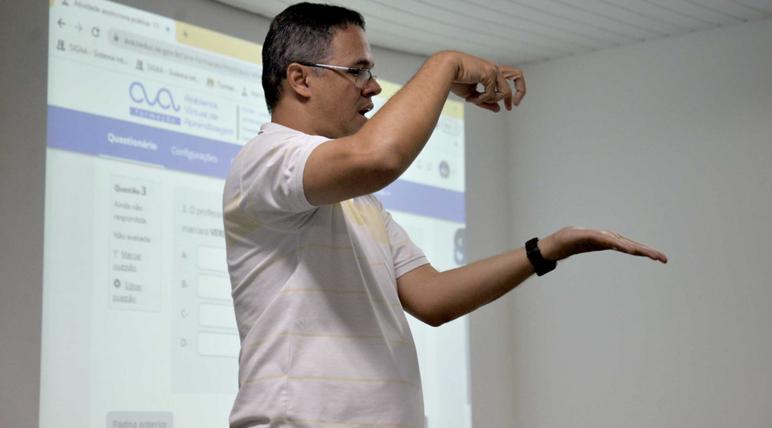 Educação Estadual abre nova turma para o Curso Básico de Libras /  Foto: Arquivo/ Seduc