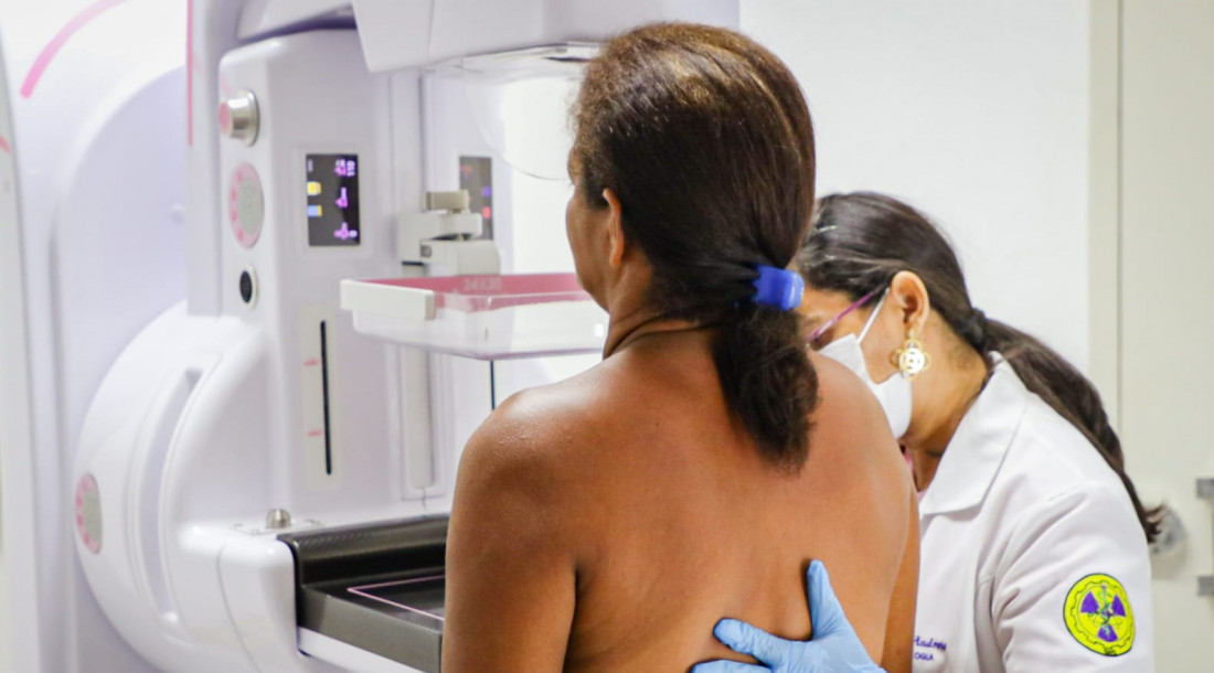 Mulheres com idade entre 40 e 69 anos,  devem realizar a mamografia utilizada para o rastreamento do câncer de mama / Foto: Flávia Pacheco