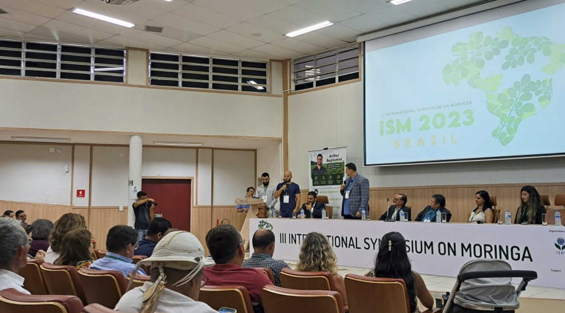 Especialistas e pesquisadores de várias partes do mundo participam do III Simpósio Internacional de Moringa, que acontece em Sergipe  /  Fotos: Larissa Campos
