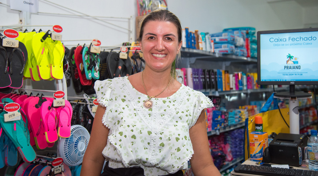 Bianca Montovani abriu um mercadinho há apenas 27 dias na região, atraída pela oportunidade de lucrar // Foto: Thiago Santos