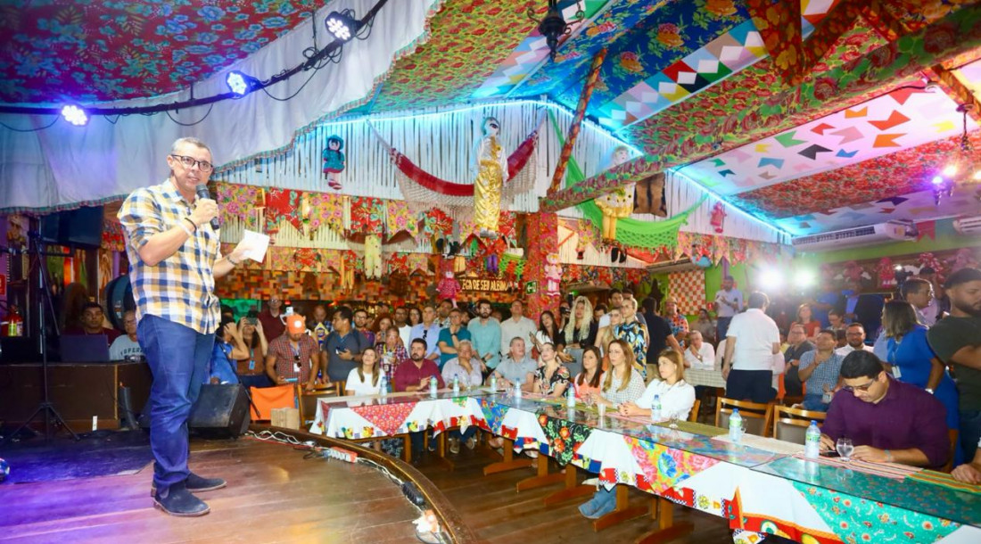 O governador Fábio Mitidieri também fez o anúncio da programação dos Festejos Juninos no Arraiá do Povo e Vila do Forró/ Foto: Max Carlos/Setur