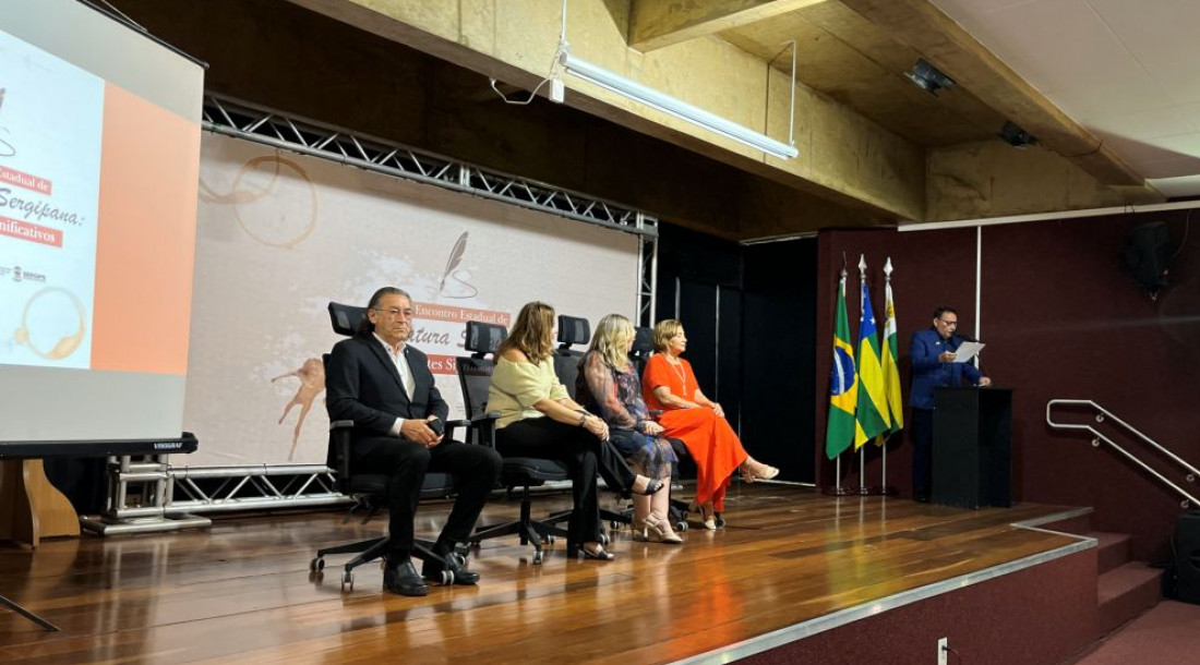 Fotos: Biblioteca Pública Estadual Epiphanio Dória