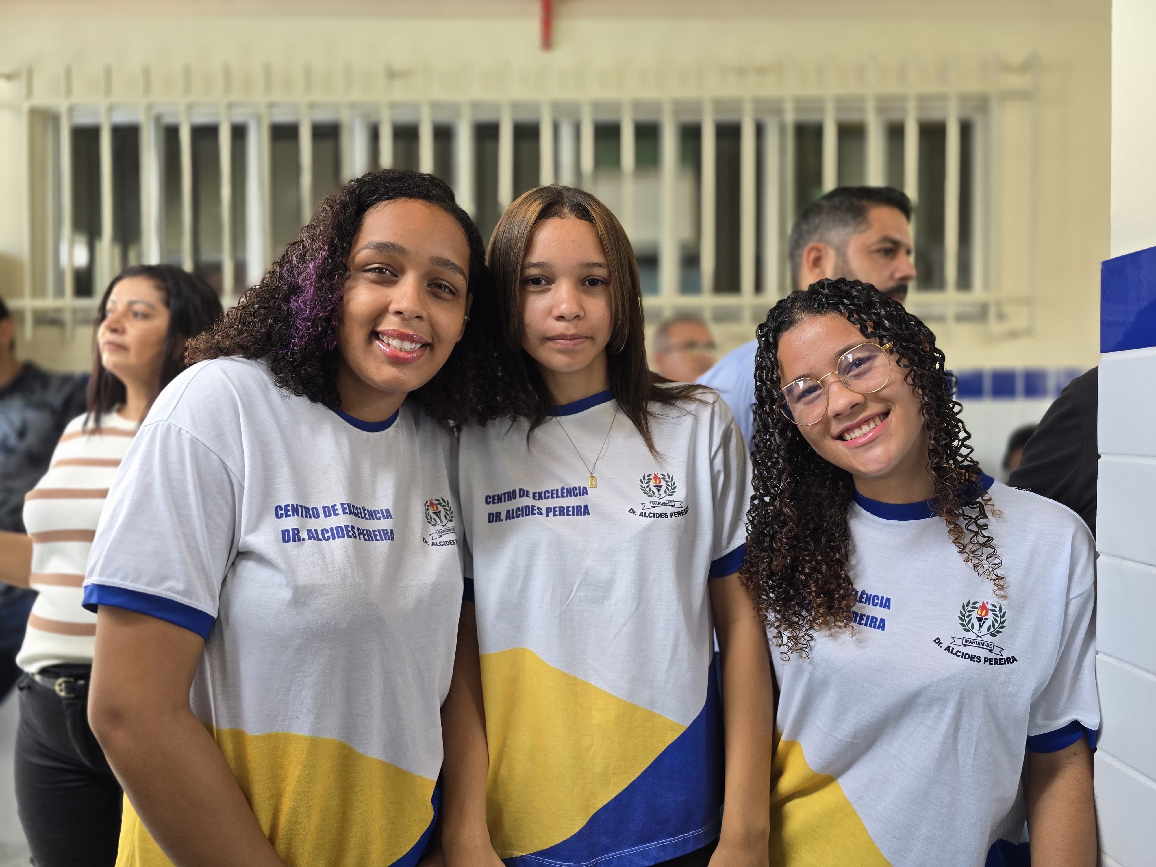 As alunas Eslaine Costa, Maria Aparecida e Bianca Betriz / Foto: Silvio Oliveira