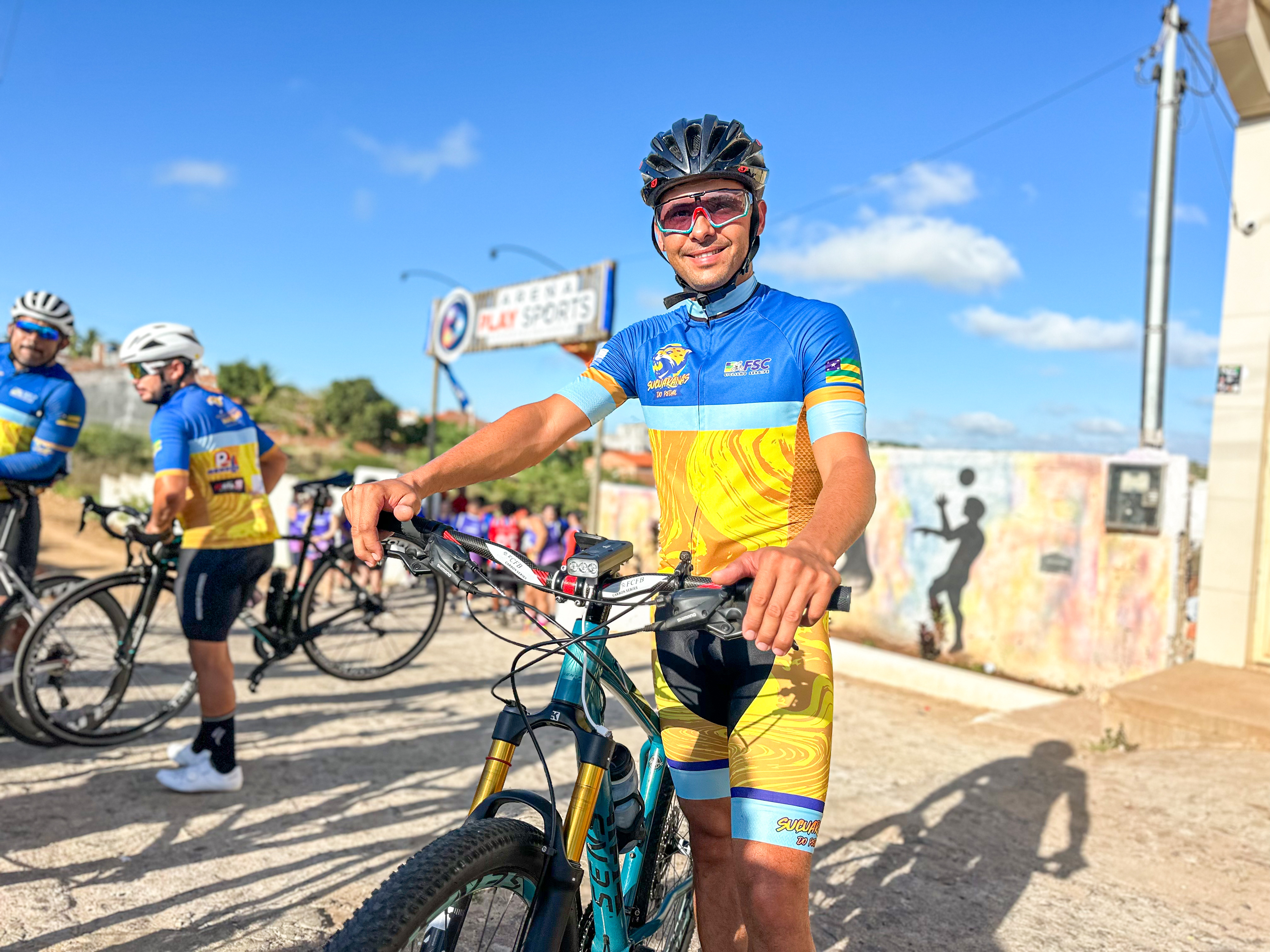 Adailton Santos foi pedalando de Monte Alegre até Canindé para participar da competição / Foto: Jhennifer Laruska