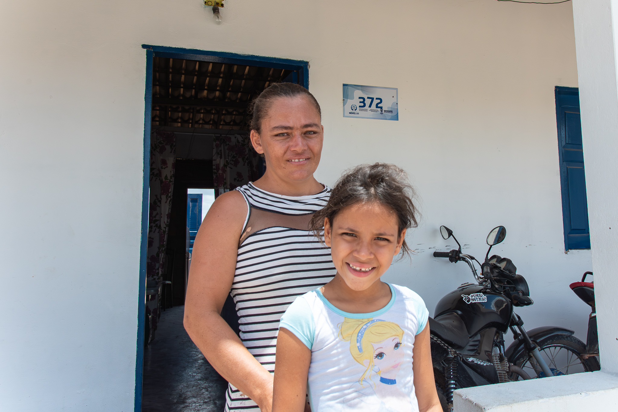 No povoado Sariema, entre as 22 famílias beneficiadas também está a de Maria Fátima Santos