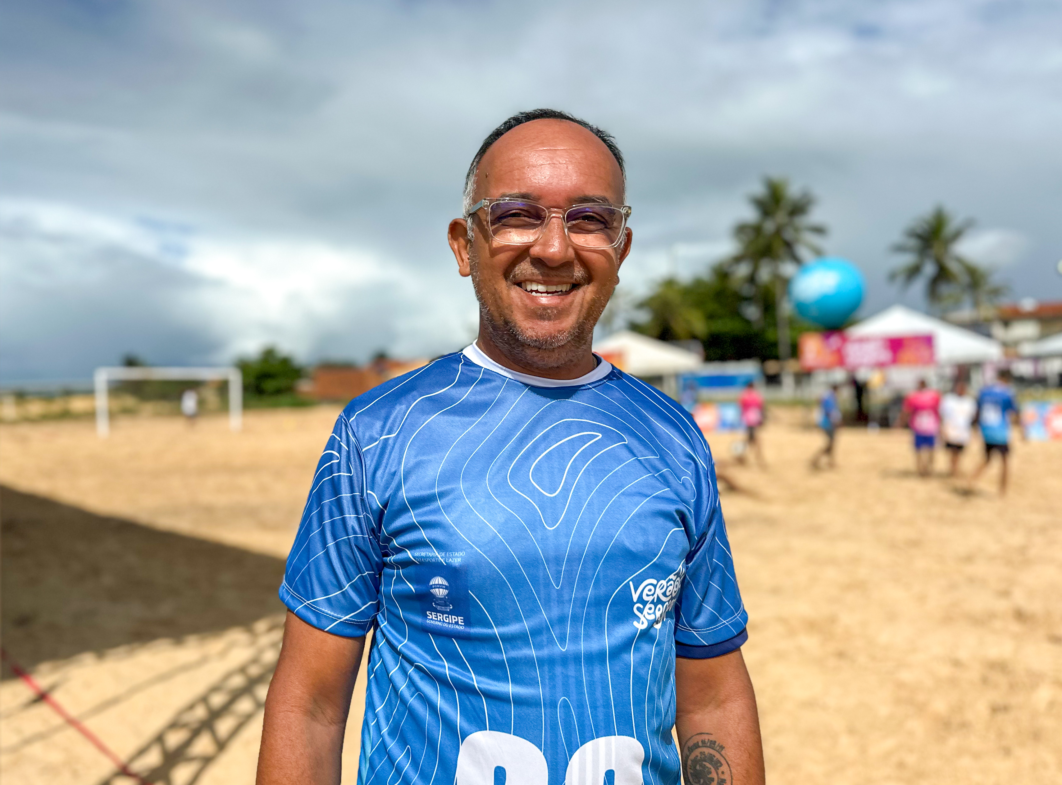 O treinador Rogério Almeida levou atletas de Japaratuba para participar das atividades em Pirambu // Foto Jhennifer Laruska