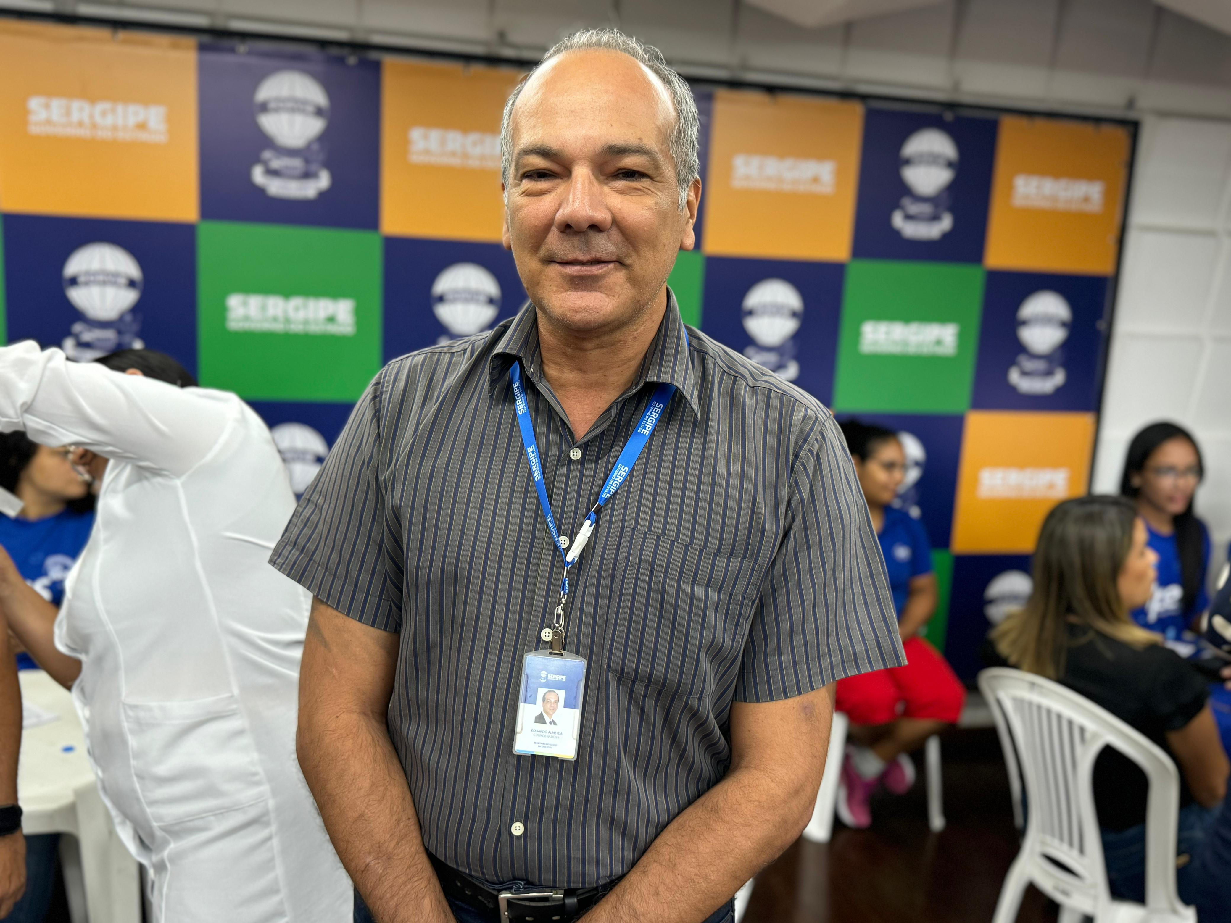 Eduardo Almeida tambem servidor da Casa Civil