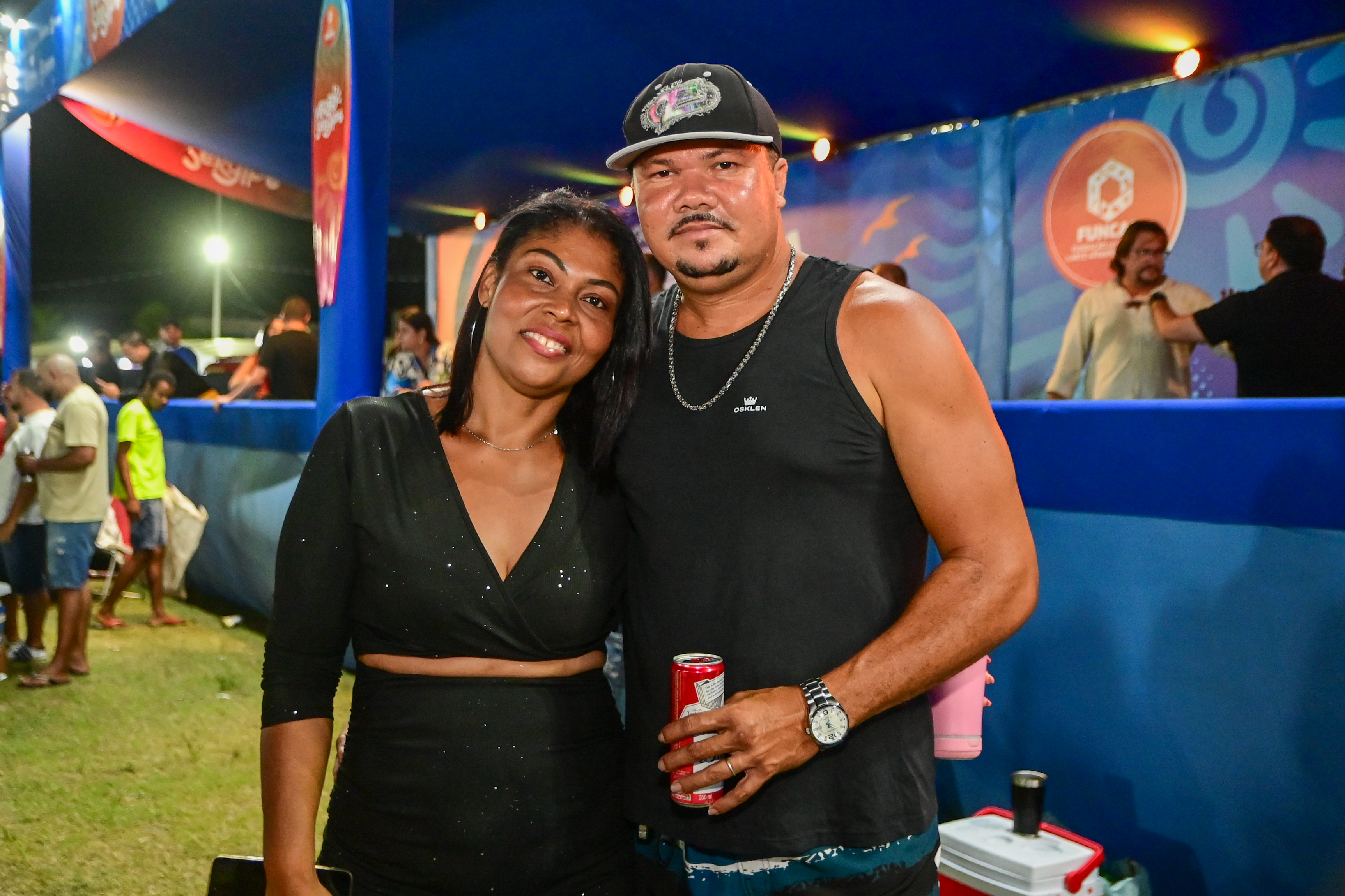 Márcia Cristina aproveitou os shows de Hungria e Edson Gomes/ Foto: Erick O'Hara