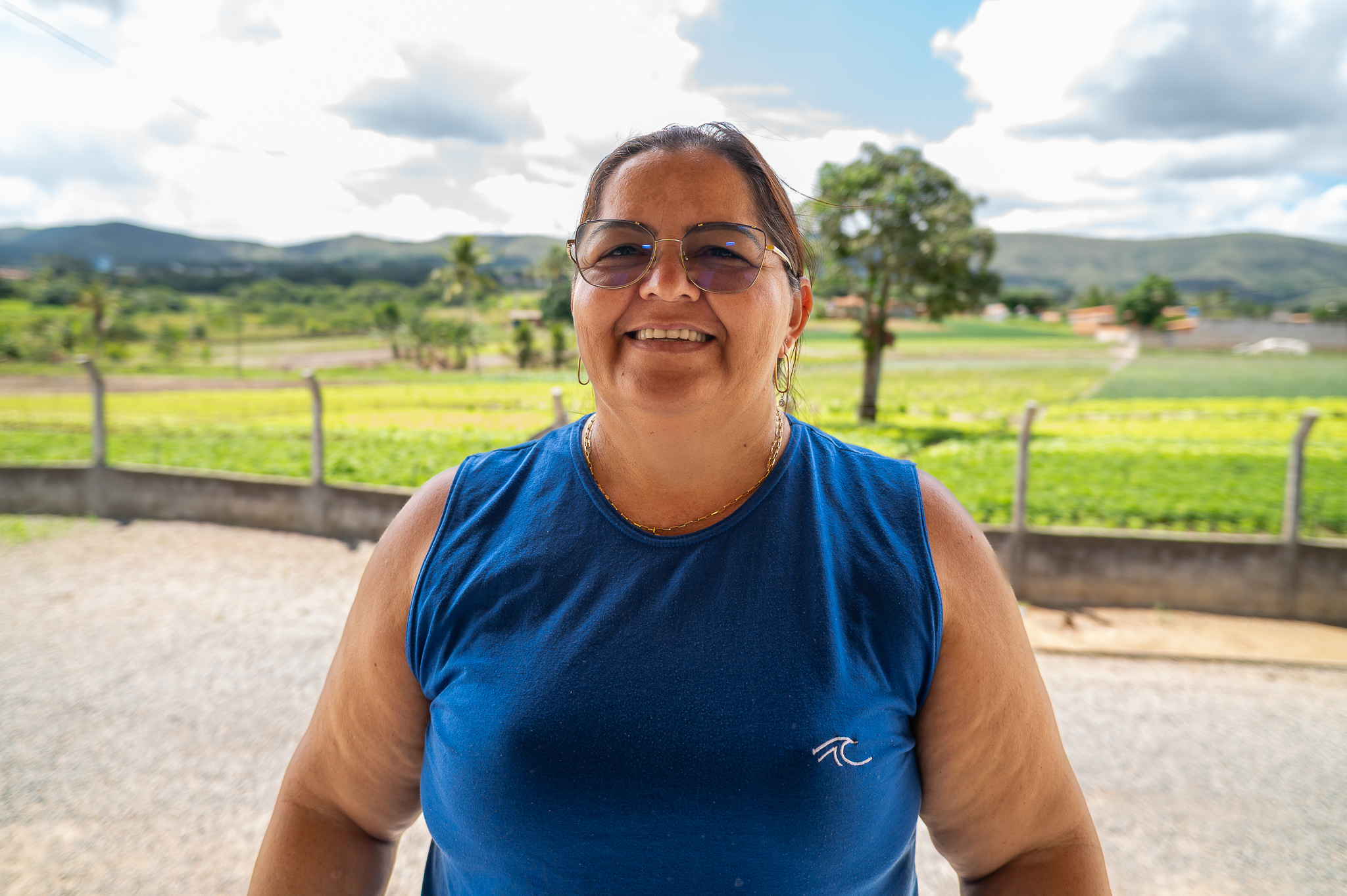 A agricultora Nivalda Santos Silva, que há 13 anos cultiva hortaliças, no povoado Mangabeira, Itabaiana //Foto: Thiago Santos