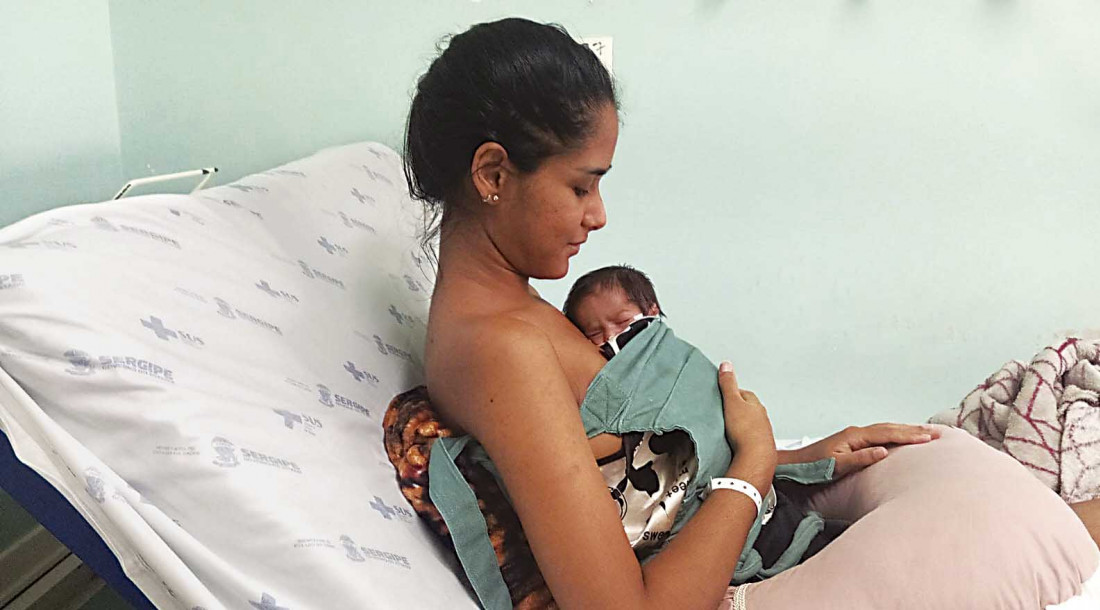 Samira teve a filha prematura e contou com toda a assistência diante do quadro de pressão alta e diagnóstico de pré-eclâmpsia/Foto: Ascom SES