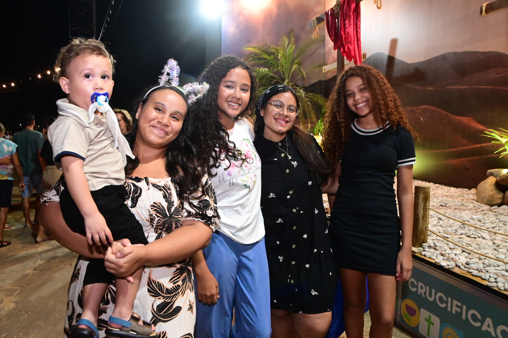 Priscila com a família e amigas / Foto: Erick O'Hara