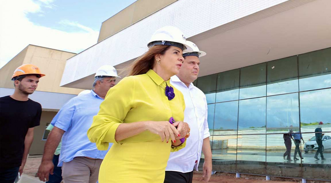 Governadora em exercício visitou as obras na companhia do secretário de Estado da Saúde e demais representantes do Governo/Fotos: César de Oliveira e Reinaldo Moura