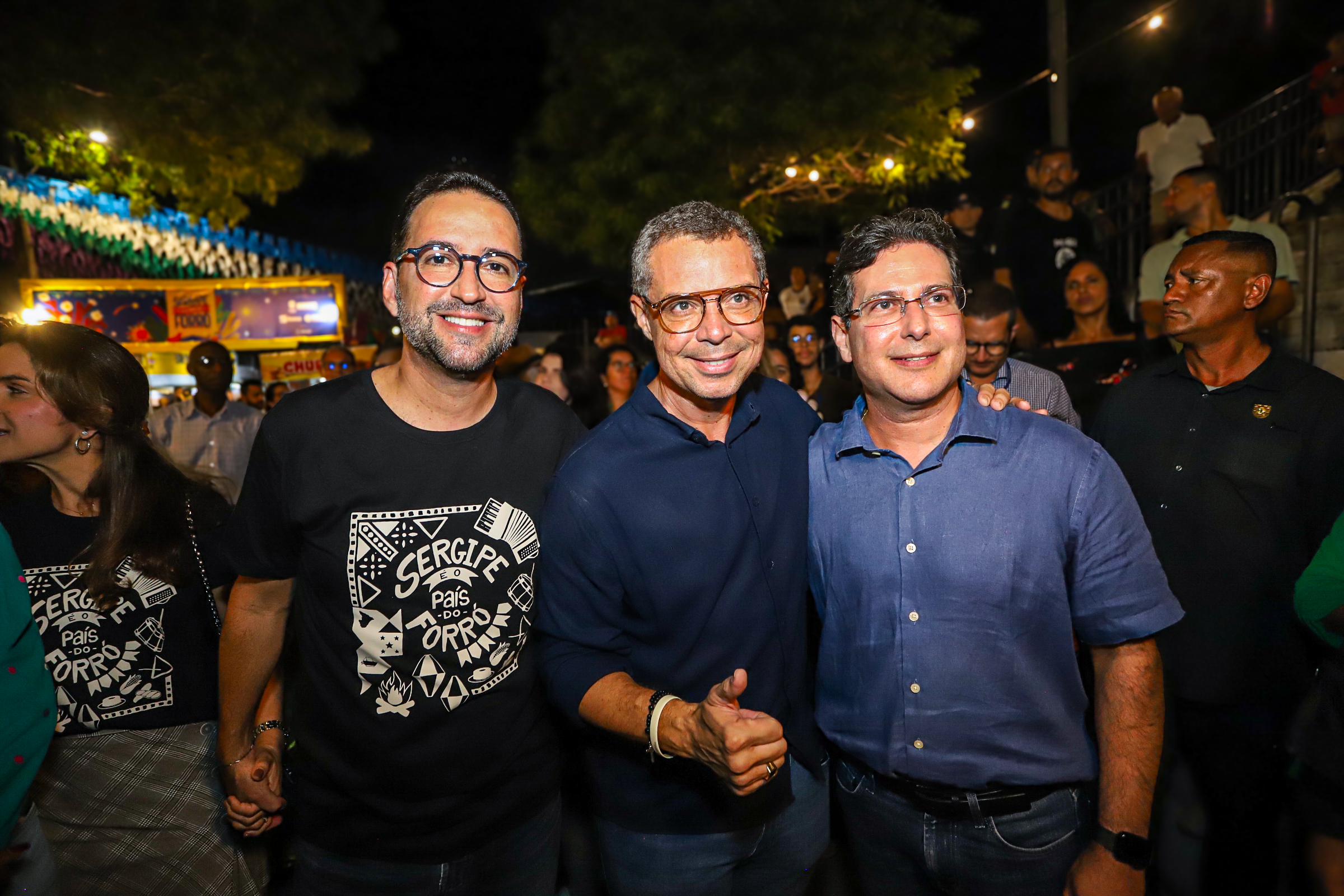 Da esquerda para a direita: diretor-presidente da Funcap, Gustavo Paixão, governador Fábio Mitidieri e secretário de Estado do Turismo, Marcos Franco / Foto: Arthur Soares