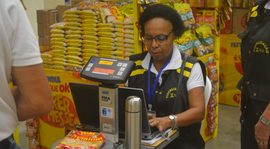 Ação visa garantir conformidade de produtos vendidos à população e garantir segurança a consumidores / Fotos: Gabriel Ribeiro/ITPS
