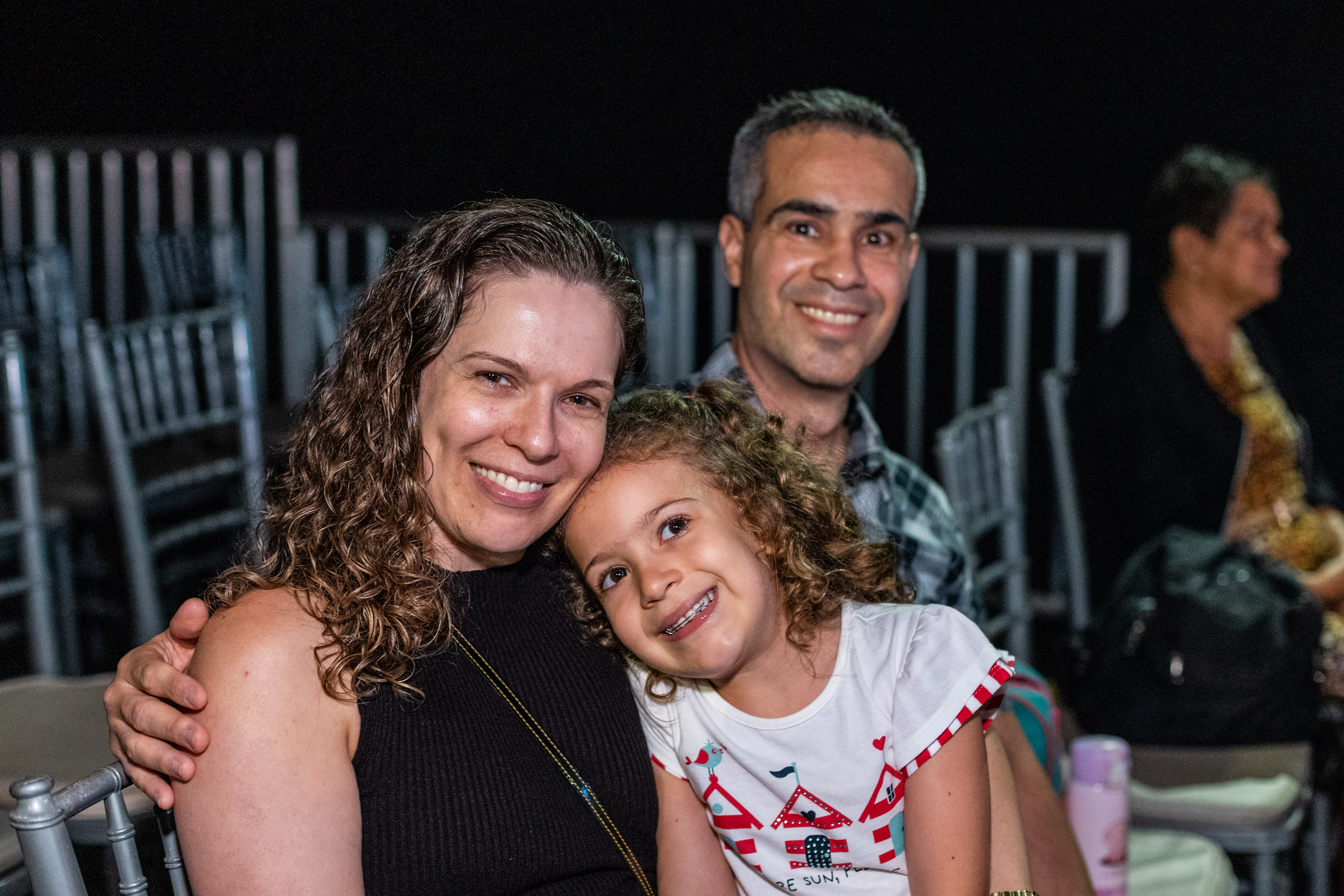 Maria Gomes aproveitou os espetáculos no Teatro junto à família/Foto: Thalys Rodrigues