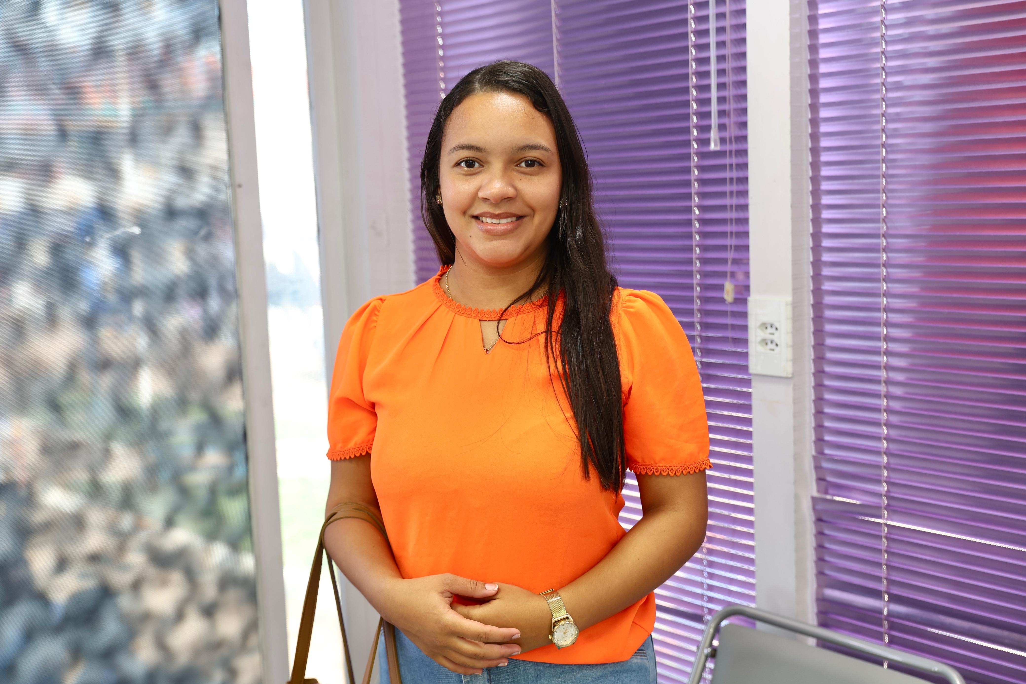 A conselheira tutelar Caroline Santos também renovou seus exames de forma gratuita / Foto: Ascom Secc