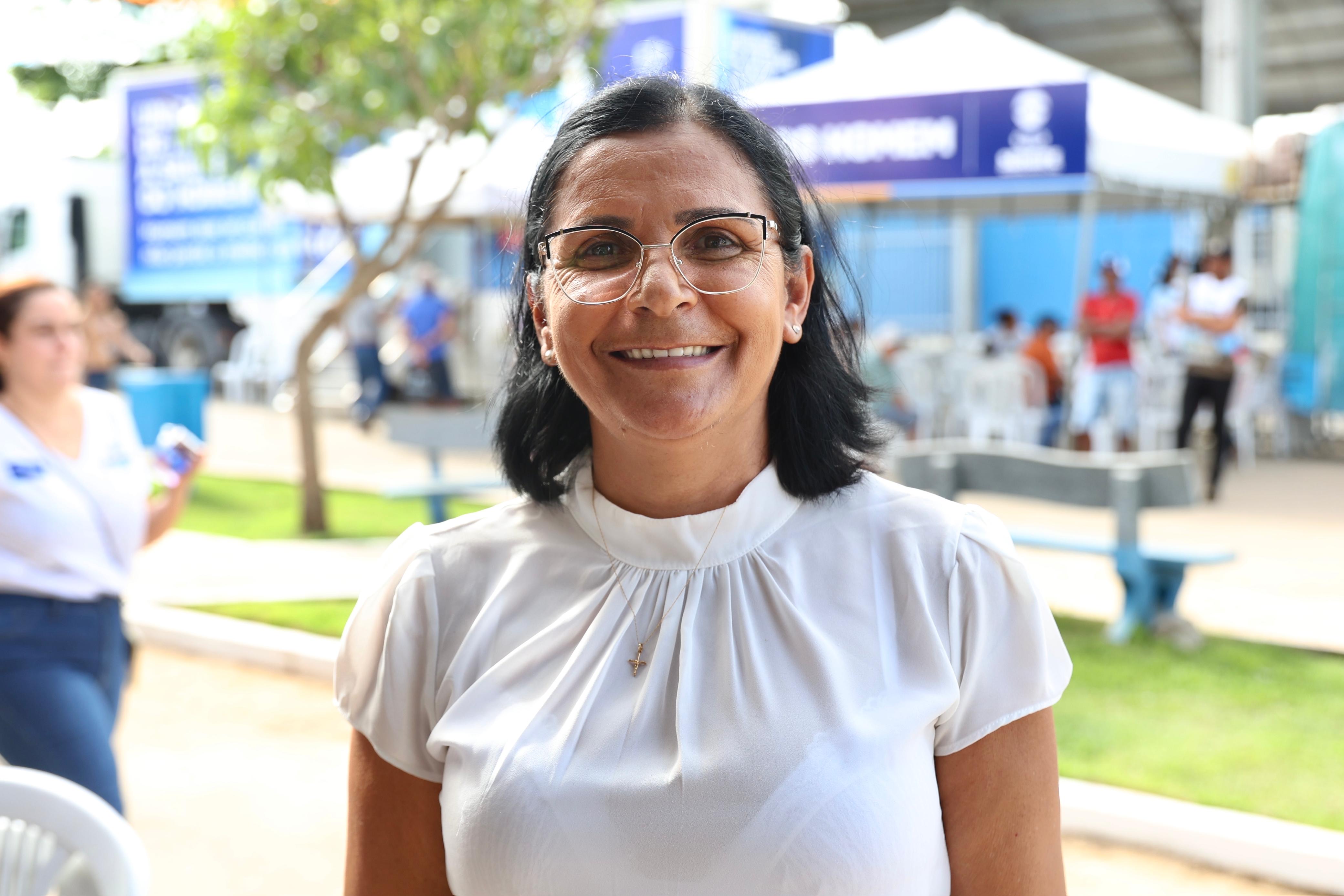 A artesã Giselma Oliveira fez a troca da sua Carteira de Identidade Nacional e se cadastrou na Lei Aldir Blanc / Foto: Ascom Secc