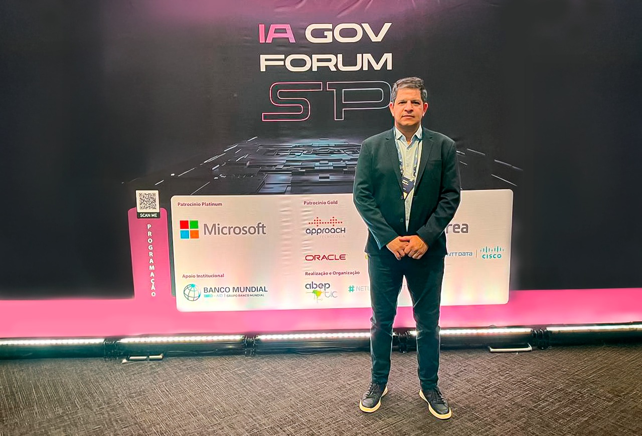 Quem também participa é a diretora de Tecnologia da Emgetis e integrante da Comissão de Inteligência Artificial da ABEP-TIC, Kleyssie Pinheiro / Foto: Igor Souza - Etcetera Comunicação