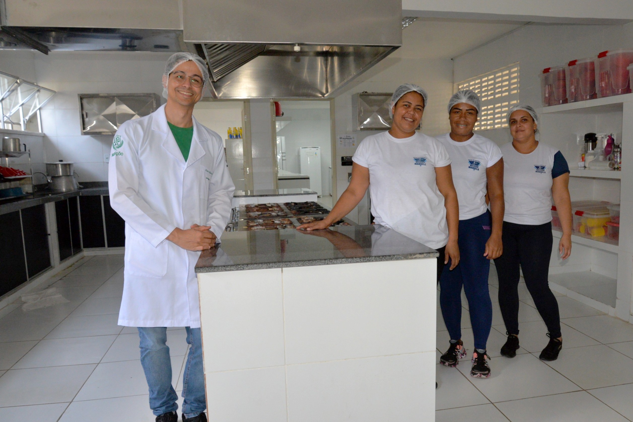 Equipe do Centro de Excelência Nelson Mandela, em Aracaju