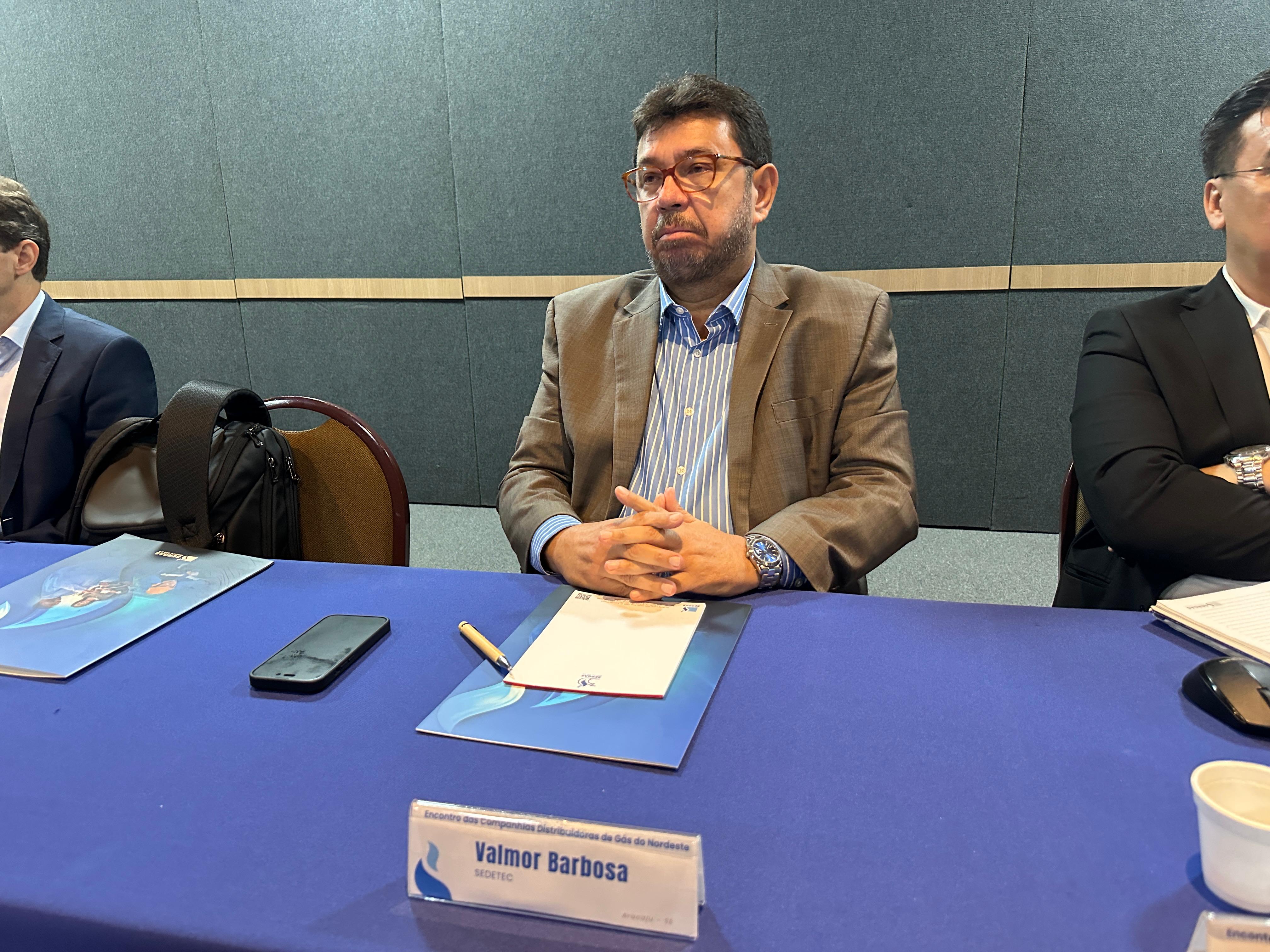 O secretário de Estado do Desenvolvimento, da Ciência e Tecnologia (Sedetec), Valmor Barbosa, reforçou a relevância das pautas abordadas