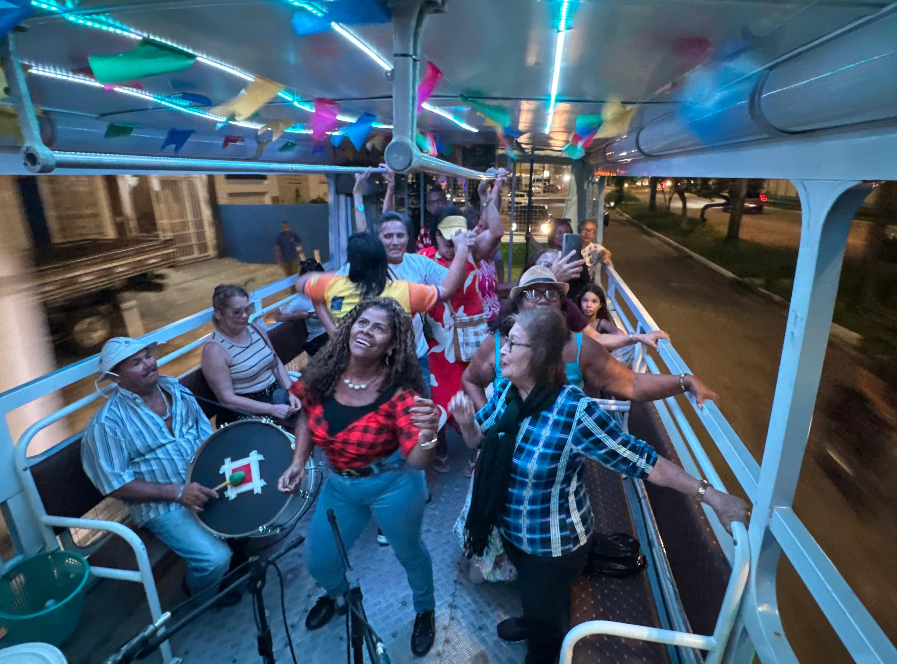 Com capacidade para 50 pessoas, Gonzagão itinerante transita pelas ruas de Aracaju até o bairro Industrial / Foto: Vander Alves/Setur