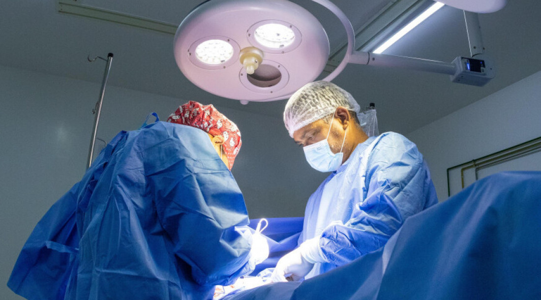 Programa da gestão estadual acelera o acesso a procedimentos cirúrgicos de média e alta complexidade, garantindo mais qualidade de vida e dignidade / Fotos: Valter Sobrinho e Mário Sousa