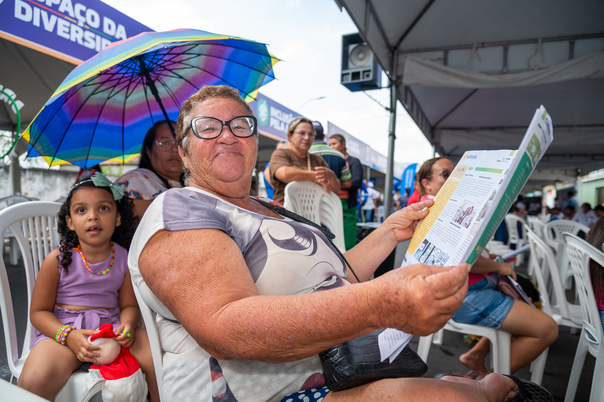 Ilza Noronha começou a ler as informações assim que recebeu a publicação