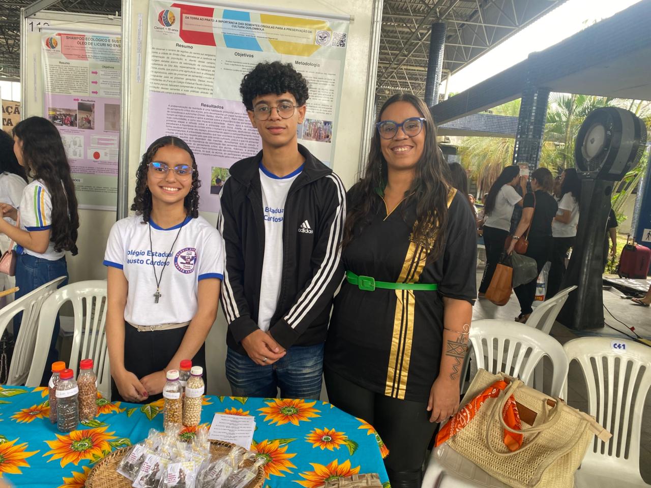 Trabalho 'Da terra ao prato: a importância das sementes crioulas para a preservação da cultura quilombola’ também foi apresentado no evento