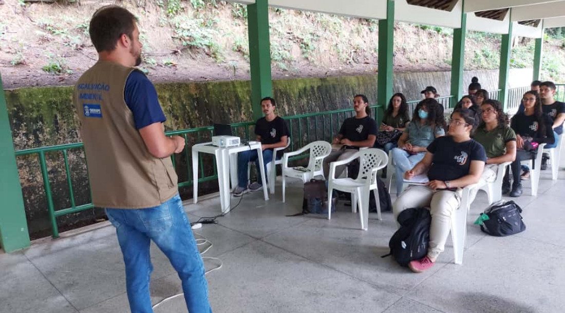 Adema ministra treinamento de contenção de animais silvestres para alunos da UFS// Fotos:   Verônica Moura