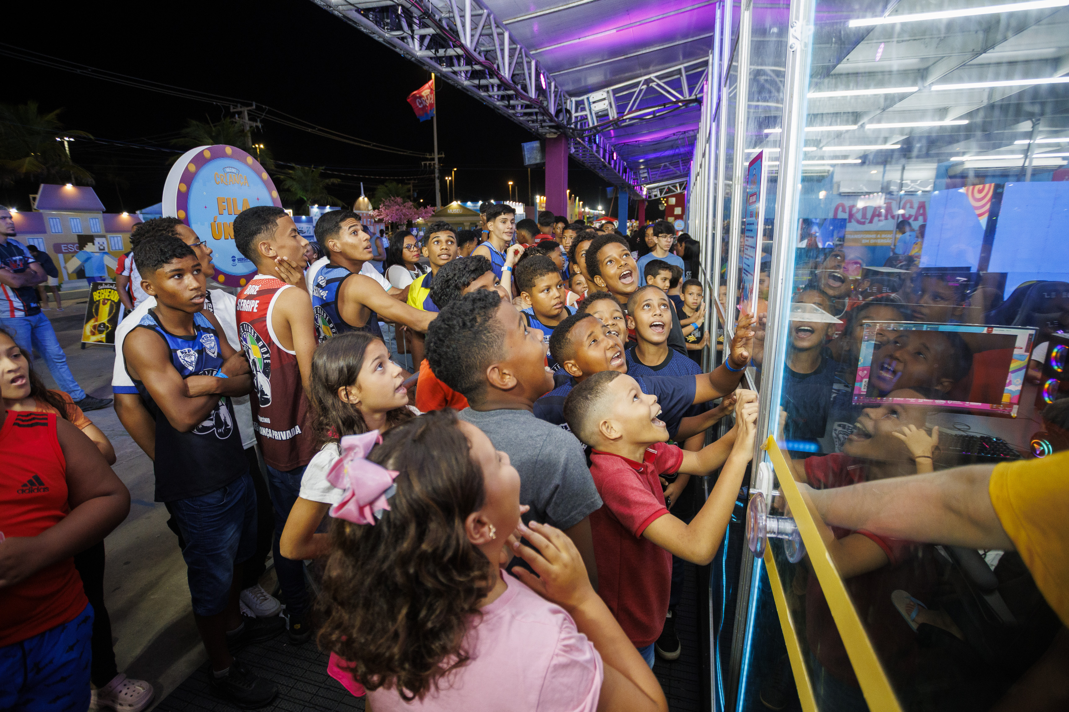 Espaço recebe centenas de crianças todas as noites / Foto: Igor Matias