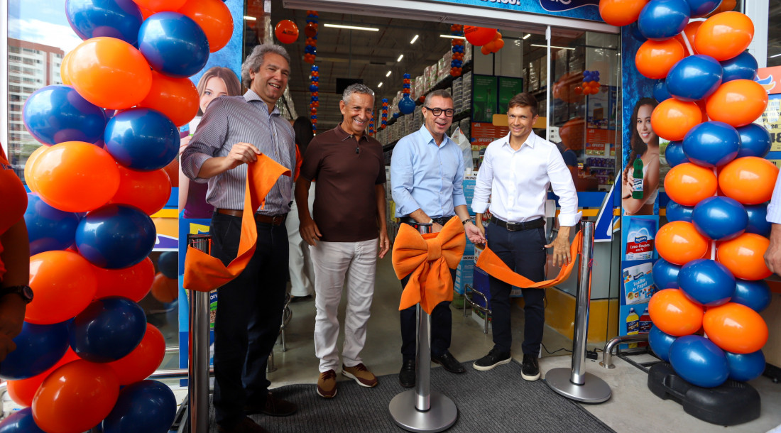 Governador Fábio Mitidieri durante inauguração da unidade atacadista do Atakarejo em Aracaju / Foto: Arthur Soares