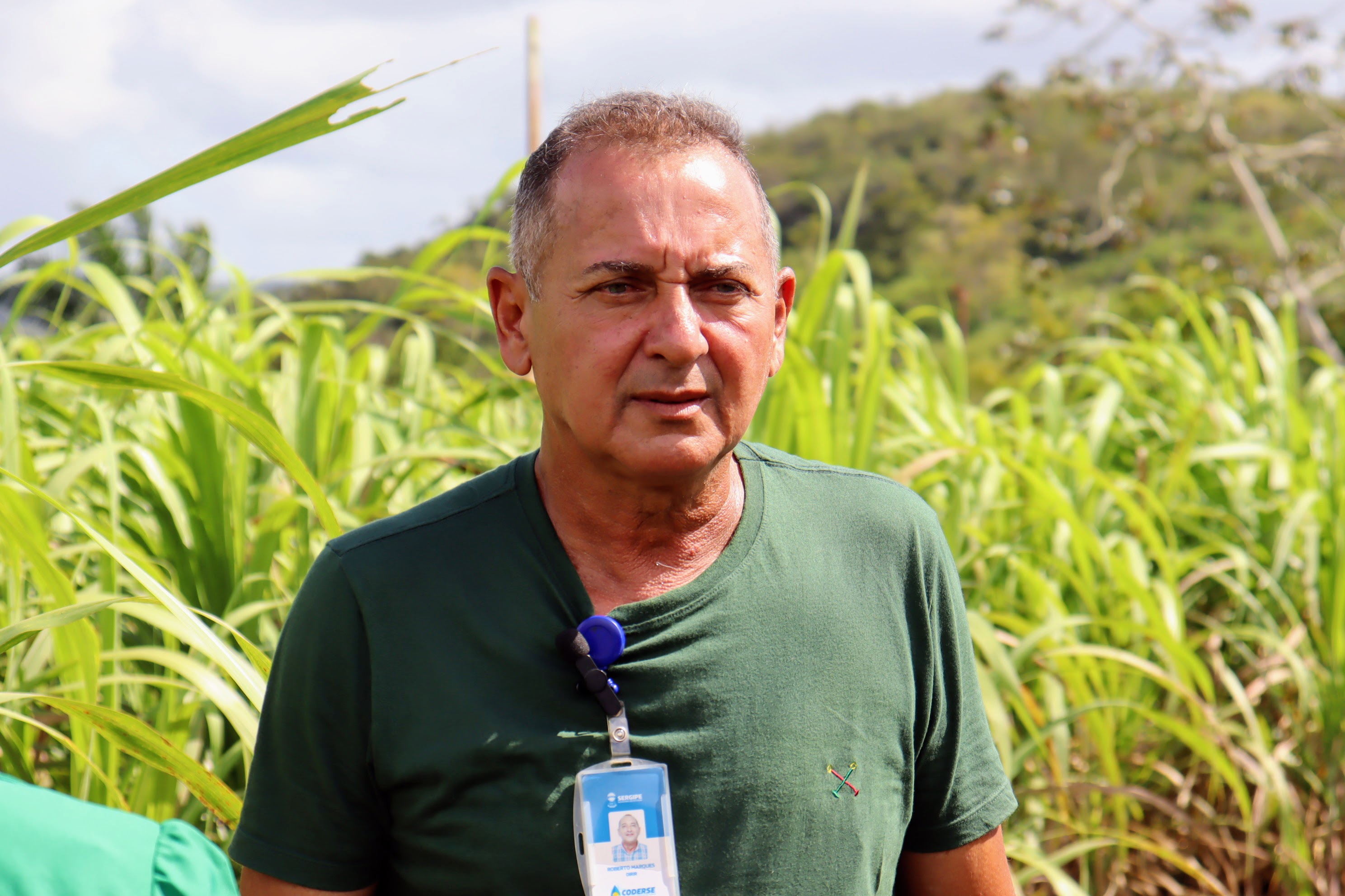 Coordenador Operacional na Diretoria de Irrigação da Coderse , Roberto Marques faz visitas de campo no Jacarecica II para acompanhar produtores irrigantes // Foto: Fernando Augusto / Coderse