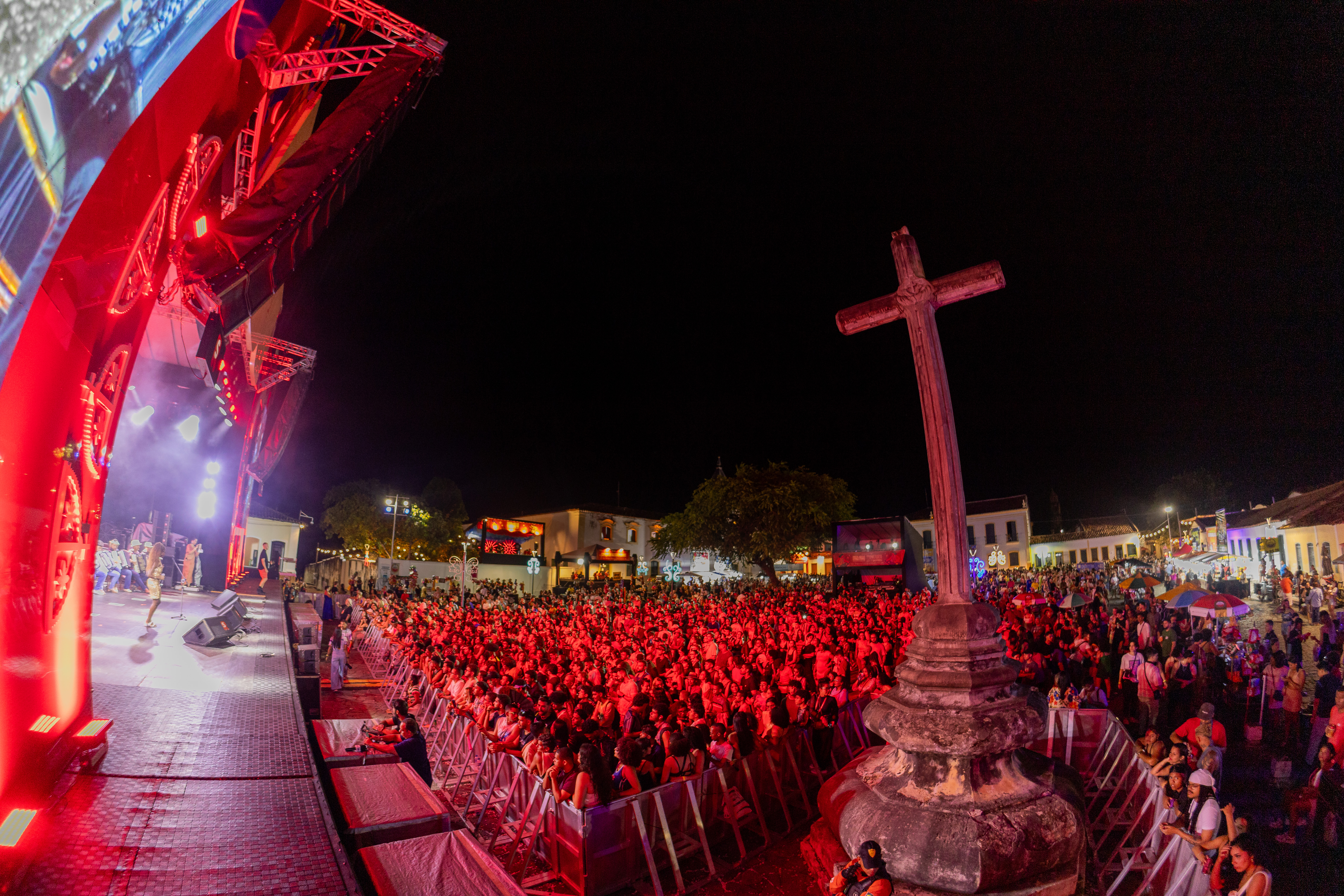 Orquestra Sanfônica convida Jeanny Lins, Chiko Queiroga, Lari Lima e Erivaldo de Carira / Foto: Markus Mello
