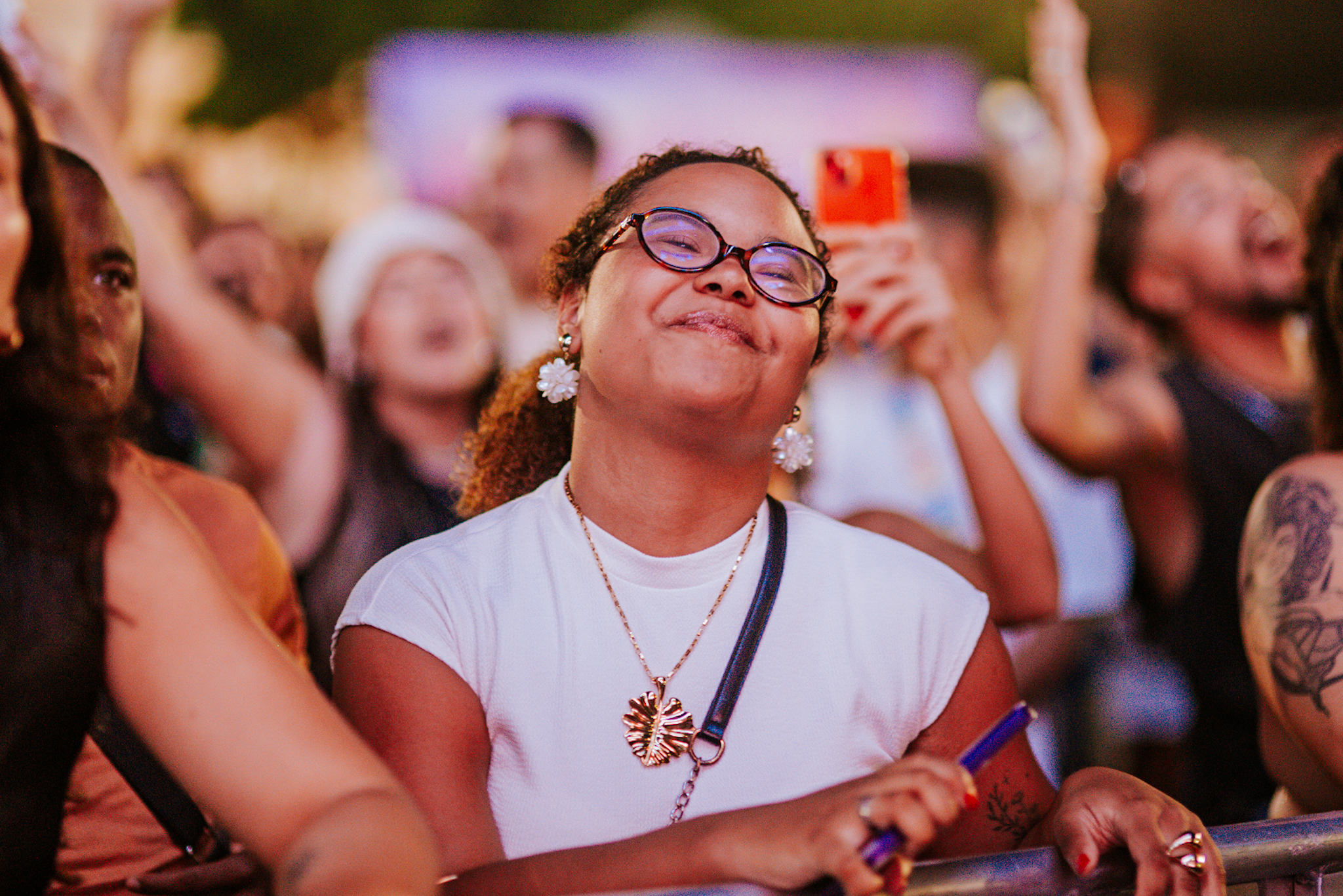 Público no show de Maglore no palco Frei Santa Cecília / Foto: Júlia Rodrigue