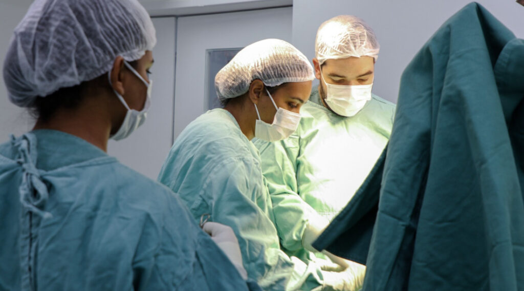 Além da entrega do Hospital do Câncer, prevista para o próximo mês, toda a rede de saúde foi reestruturada e programas como Opera Sergipe e Enxerga Sergipe somam mais de 40 mil cirurgias realizadas