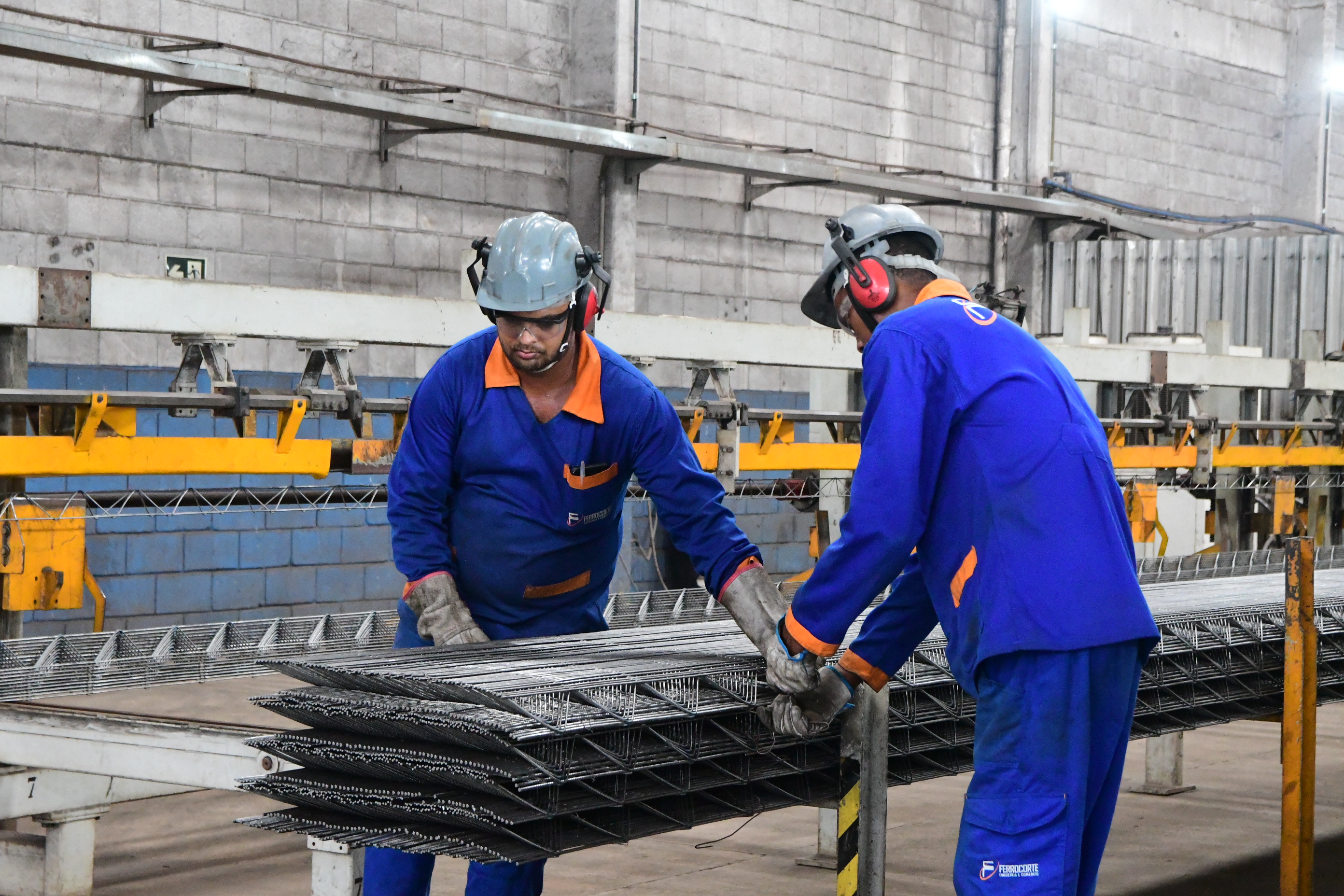 Indústrias abrangem os setores de metalurgia, móveis, alimentos, petróleo e gás, calçados, papel e reciclagem / Foto: Erick O'Hara