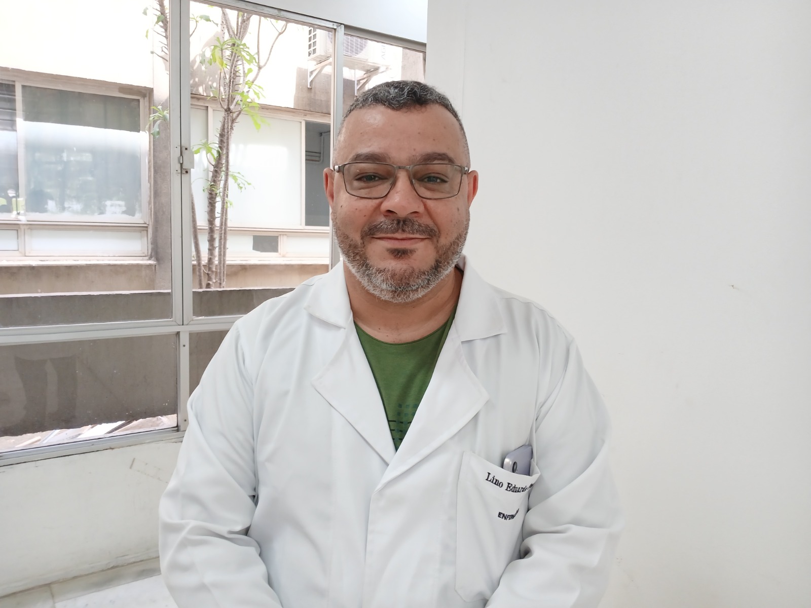 Enfermeiro do Núcleo de Educação Permanente (NEP), Lino Eduardo Farah