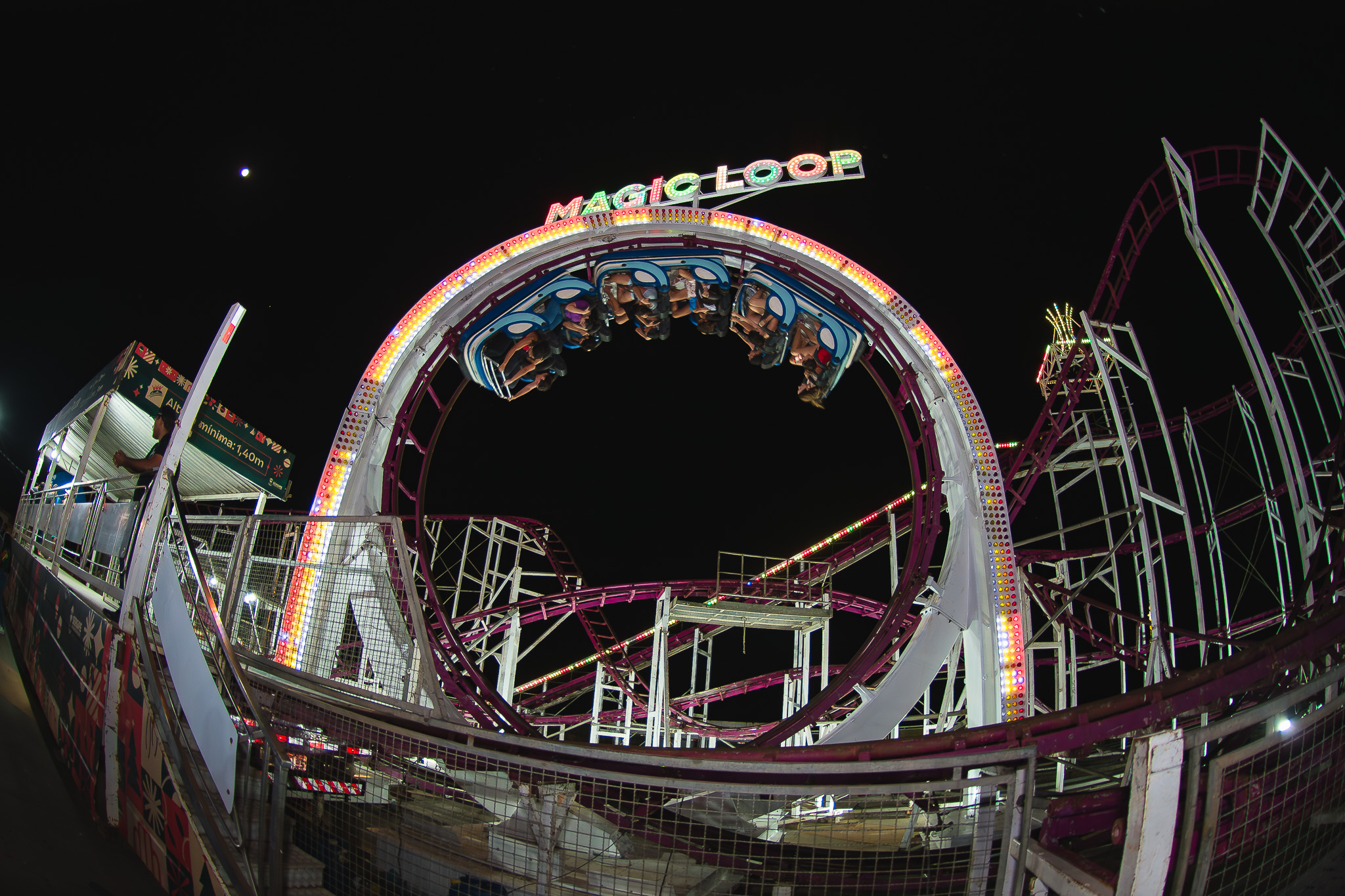 Montanha-russa é um dos inúmeros atrativos disponíveis de forma gratuita para o entretenimento e lazer dos visitantes e turistas / Foto: Thiago Santos/ Arquivo Secom