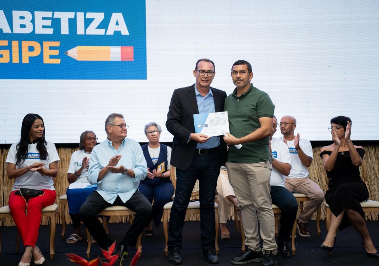 Valdir da Silva relatou sobre o processo de alfabetização da mãe dele, Djanira Silva