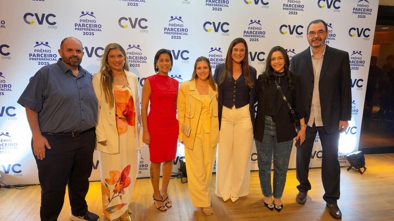 Hoteleiros de Sergipe, acompanhados da secretária-executiva Daniela Mesquita, também marcaram presença no evento / Foto: Marcos Pako/Setur