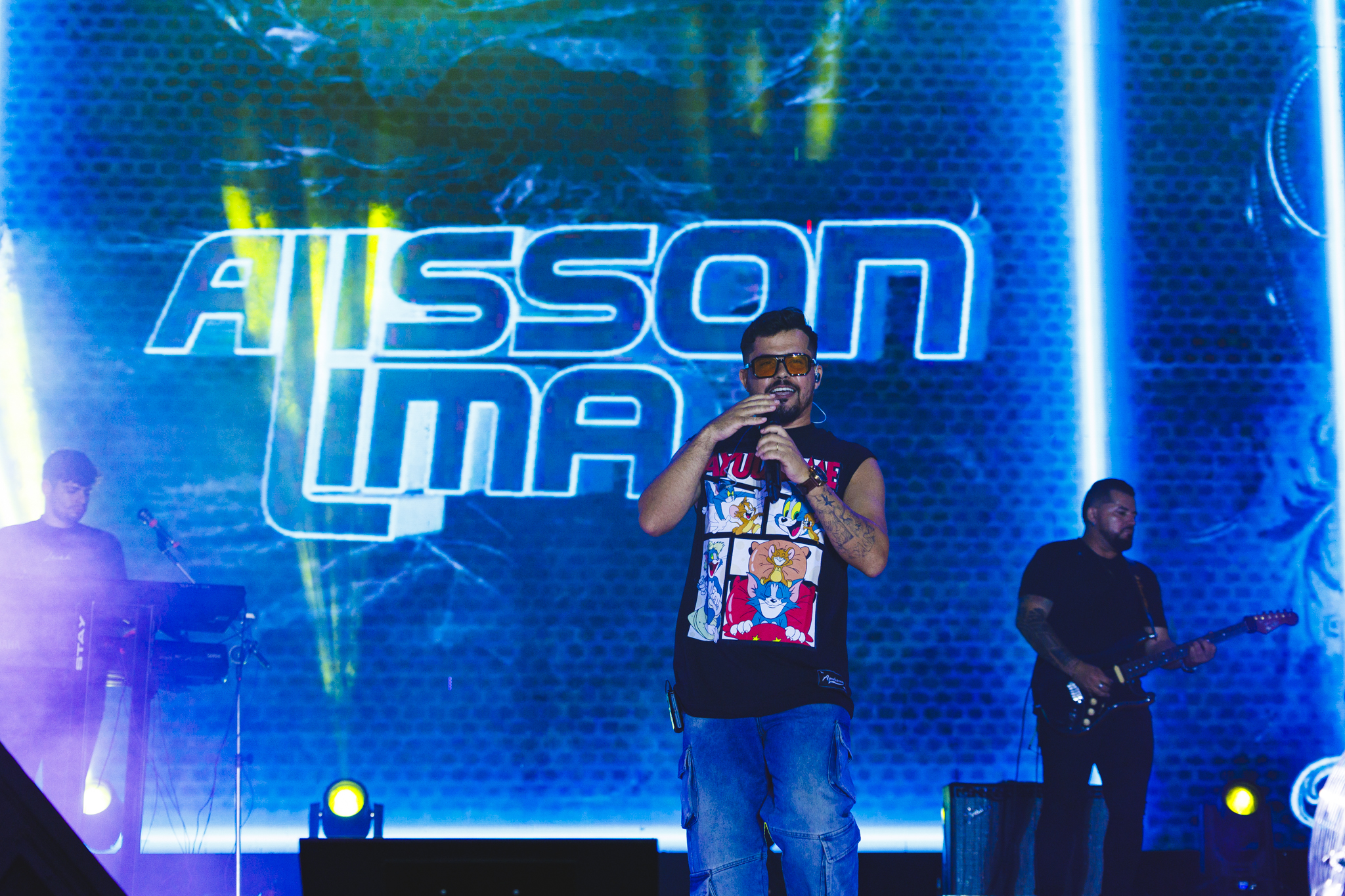 Alisson Lima encerrou maratona de shows com repertório de arrocha / Foto: Igor Matias