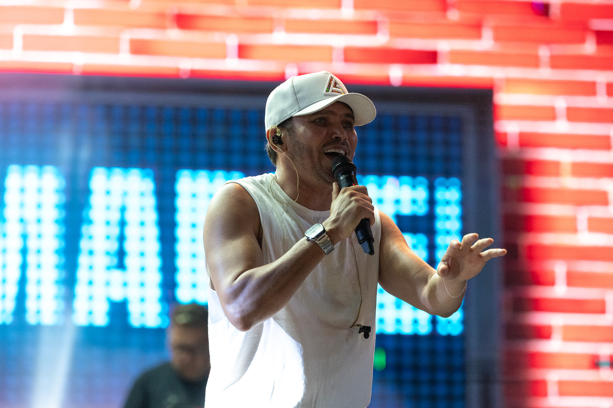 Lala Amor Cigano encerrou a noite com arrocha e animou o público até o último minuto / Foto: Thiago Santos